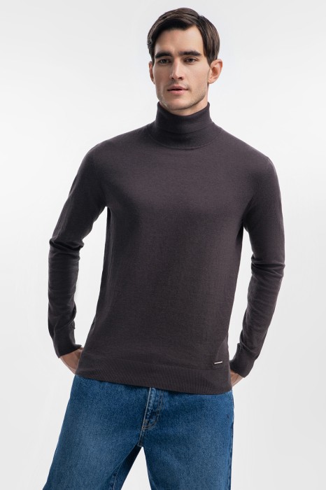 водолазка из хлопка и кашемира из россии вид сбоку