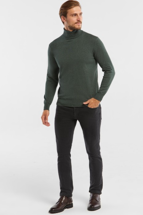 водолазка из хлопка пима по цене 7990 руб вид справа