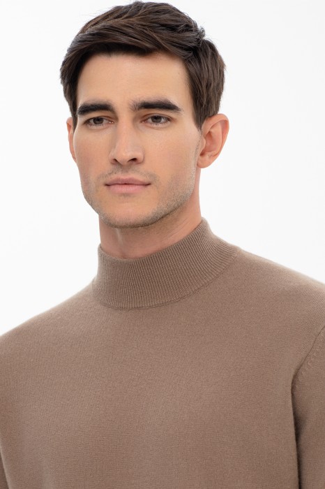 водолазка из шерсти и кашемира limited edition от бренда kanzler вид слева