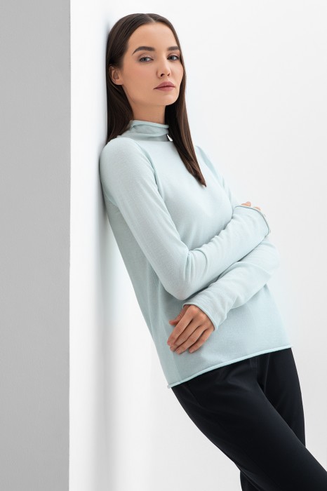 водолазка из шерсти и кашемира из шерсти спереди