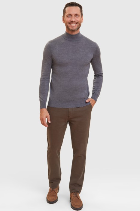 водолазка из шерсти по цене 8990 руб вид справа