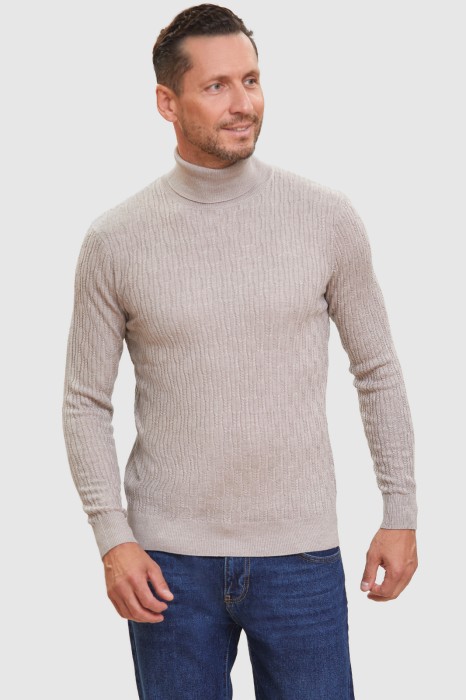 водолазка с фактурным узором фотография