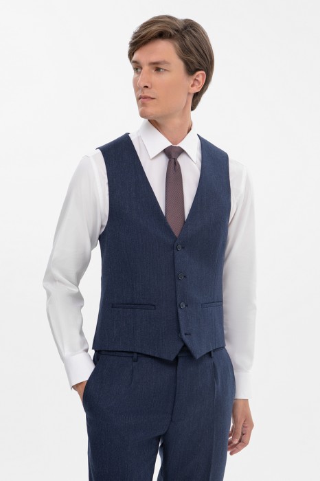 жилет костюмный из шерсти по цене 12990 руб вид справа