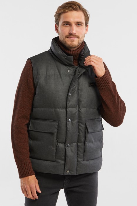 жилет утепленный с водоотталкивающей обработкой фотография