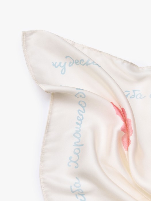 атласный платок из коллекции art people с анастасией рыбаковой из проверенных материалов спереди