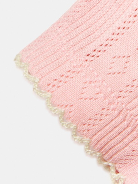 ажурная футболка с вышивкой для малышей из россии вид сбоку