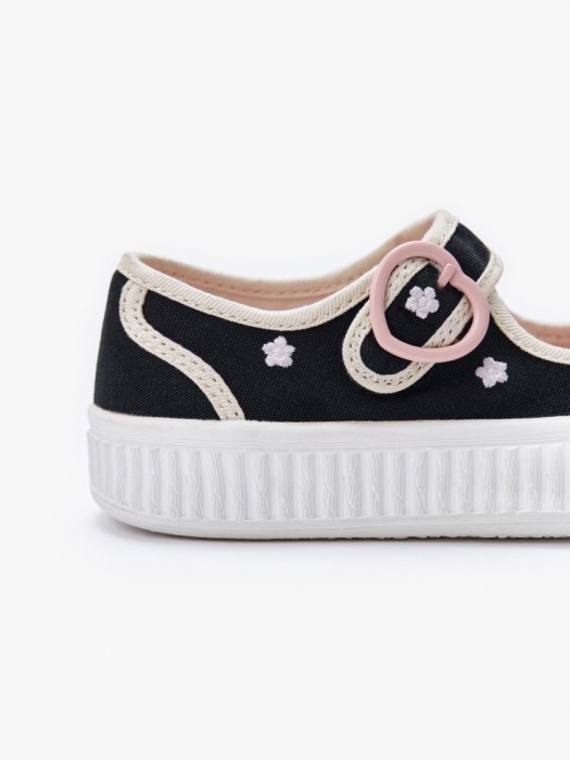 балетки спортивном стиле с вышивкой для девочек по цене 2999 руб вид справа