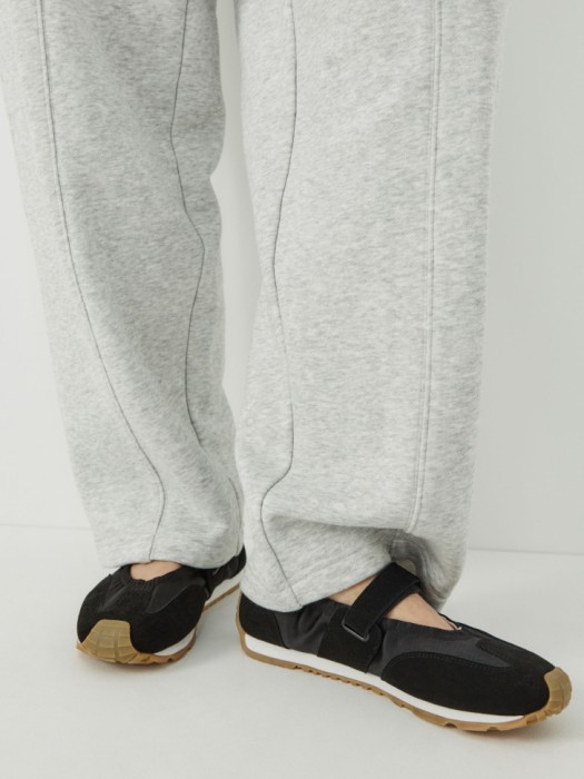 балетки в спортивном стиле из натуральной замши и кожи от бренда sela вид слева