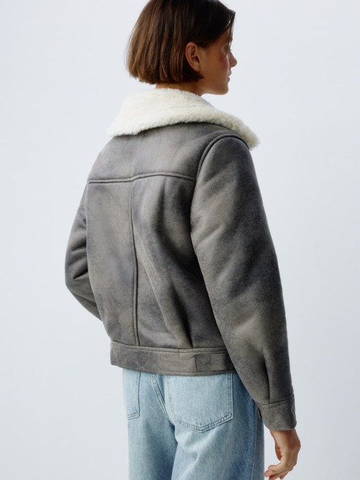 базовая дубленка из искусственной кожи по цене 3299 руб вид справа