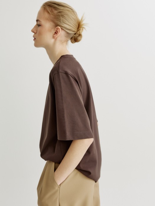 базовая футболка альба оверсайз по цене 1499 руб вид справа