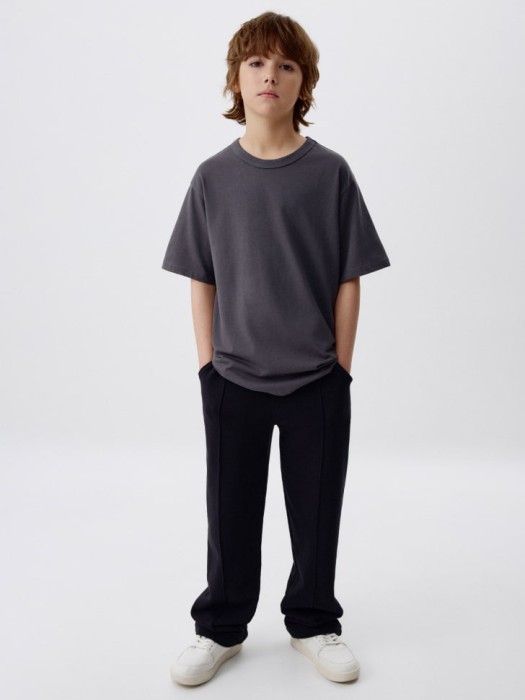 базовая футболка детская от бренда sela вид слева