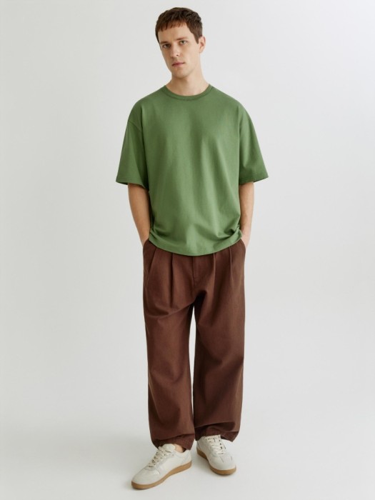 базовая футболка макс оверсайз от бренда sela вид слева