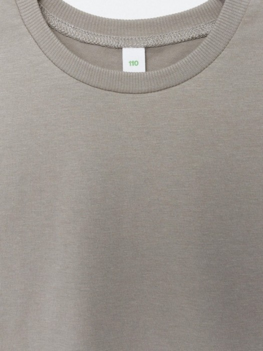 базовая футболка оверсайз детская из хлопка спереди