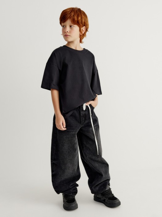 базовая футболка оверсайз детская от бренда sela вид слева