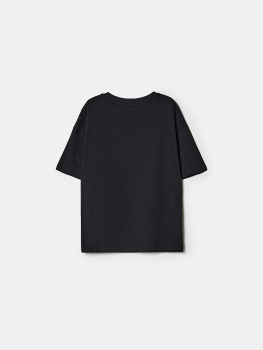 базовая футболка оверсайз детская из россии вид сбоку