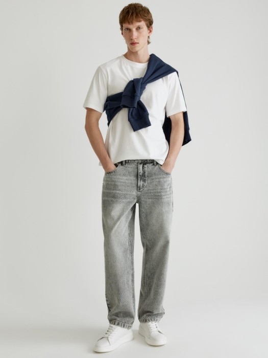 базовая футболка peter regular fit от бренда sela вид слева