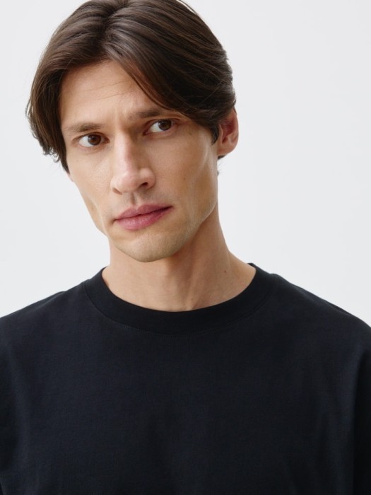 базовая футболка peter regular fit из россии вид сбоку