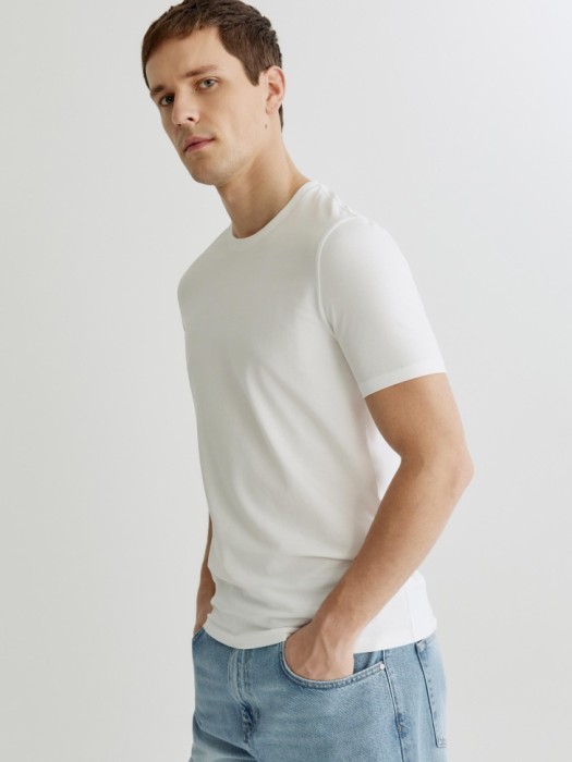 базовая облегающая футболка по цене 1299 руб вид справа