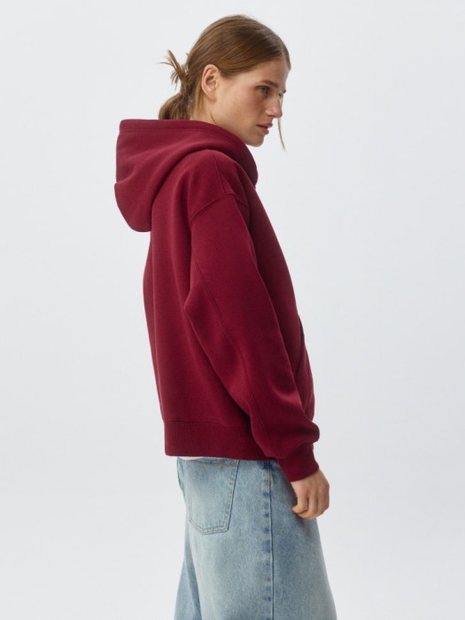 базовое худи оверсайз по цене 2599 руб вид справа