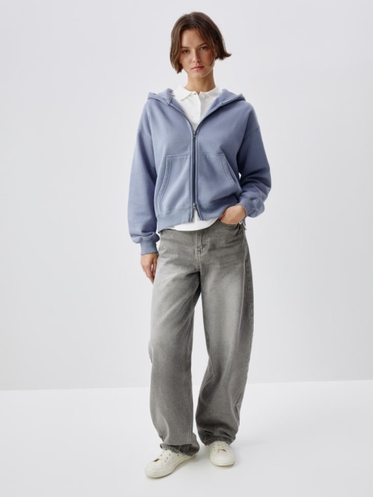 базовое худи оверсайз от бренда sela вид слева