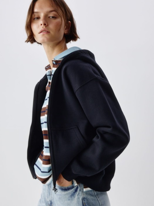 базовое худи оверсайз из россии вид сбоку