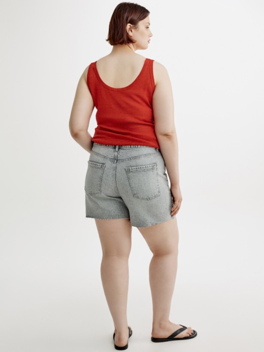 Продукция для женщин фото