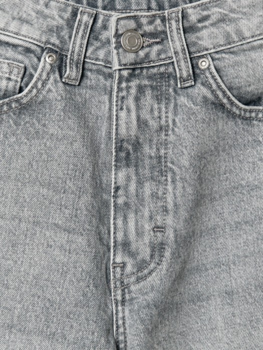 базовые джинсовые шорты с необработанным краем для взрослого возраста с изнаночной стороны