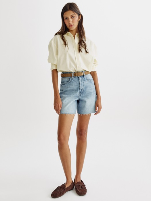 базовые джинсовые шорты с необработанным краем из джинсы и джинскота спереди