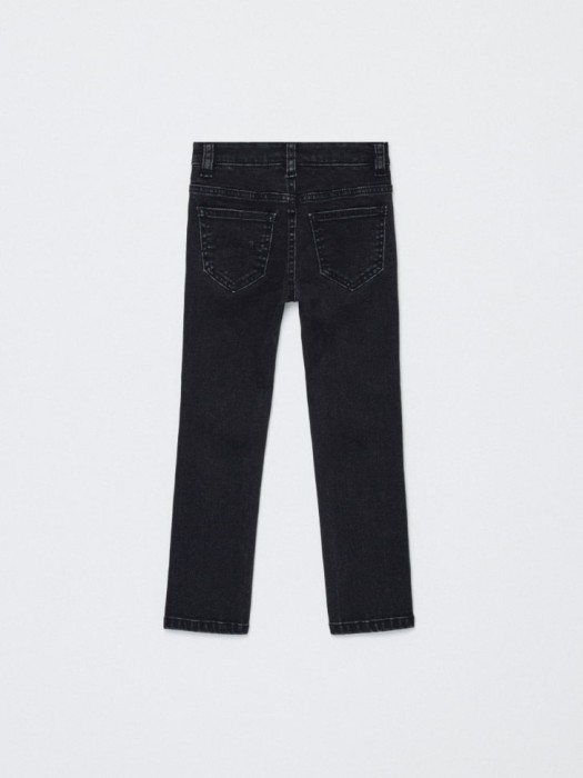 базовые джинсы slim fit для девочек от бренда sela вид слева