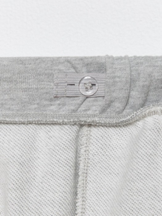 базовые джоггеры для девочек из россии вид сбоку