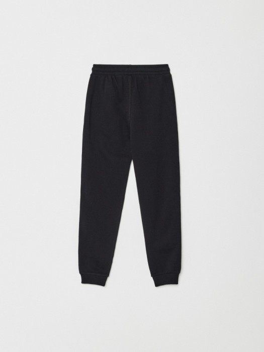 базовые джоггеры для мальчиков от бренда sela вид слева