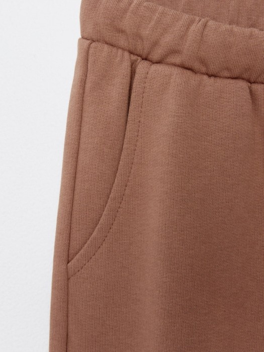 базовые джоггеры для мальчиков из россии вид сбоку