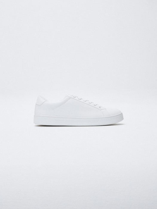 базовые кеды из искусственной кожи по цене 3999 руб вид справа