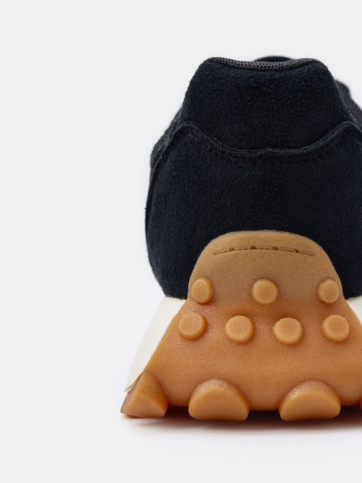 базовые комбинированнные кроссовки универсального стиля с лицевой стороны