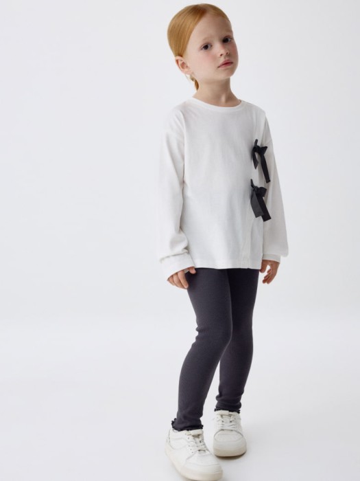 базовые леггинсы в рубчик для девочек от бренда sela вид слева