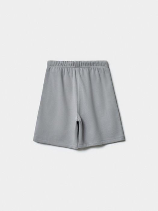 базовые шорты для мальчиков по цене 1499 руб вид справа