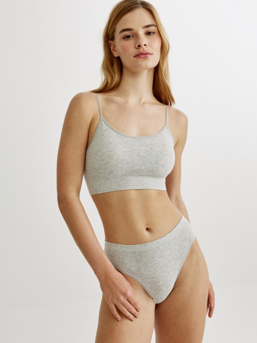 базовые трусы-слипы от бренда sela вид слева