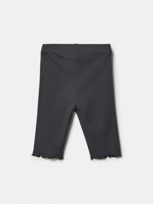 базовые велосипедки в рубчик для девочек от бренда sela вид слева