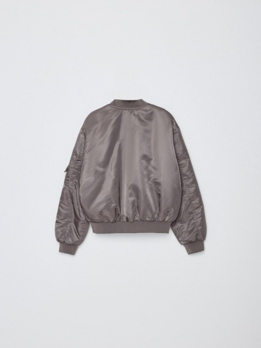 базовый бомбер оверсайз детский по цене 1599 руб вид справа