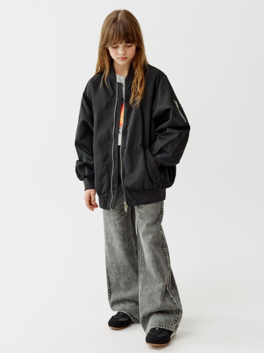 базовый бомбер оверсайз для девочек универсального стиля с лицевой стороны