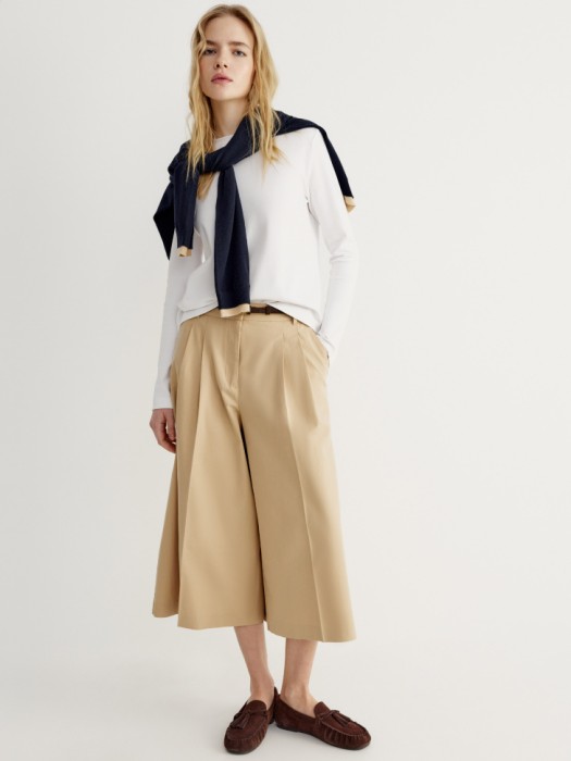 базовый лонгслив из интерлока от бренда sela вид слева