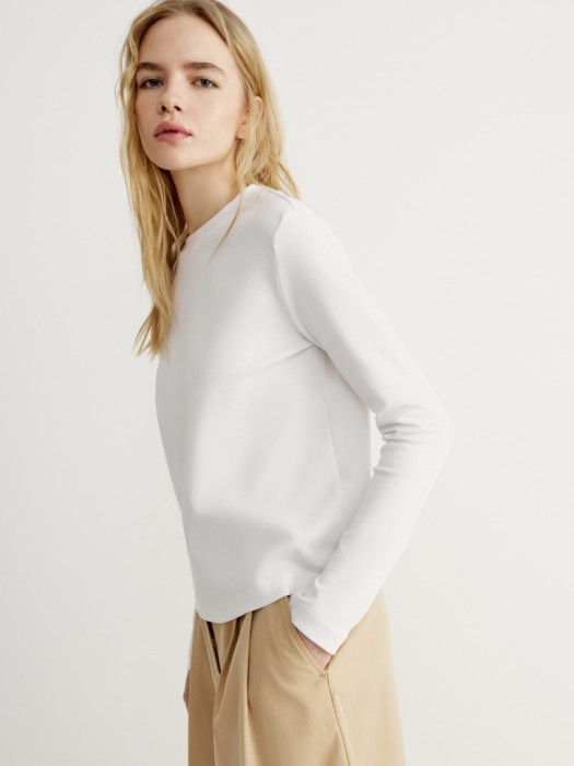 базовый лонгслив из интерлока из россии вид сбоку