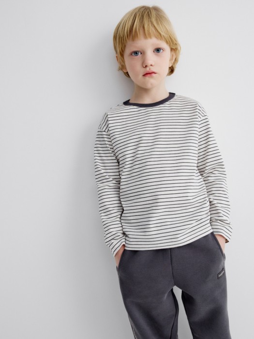 базовый лонгслив в полоску детский по цене 999 руб вид справа