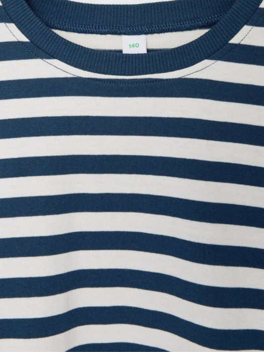 Товар с артикулом 4680798059983 вид сзади