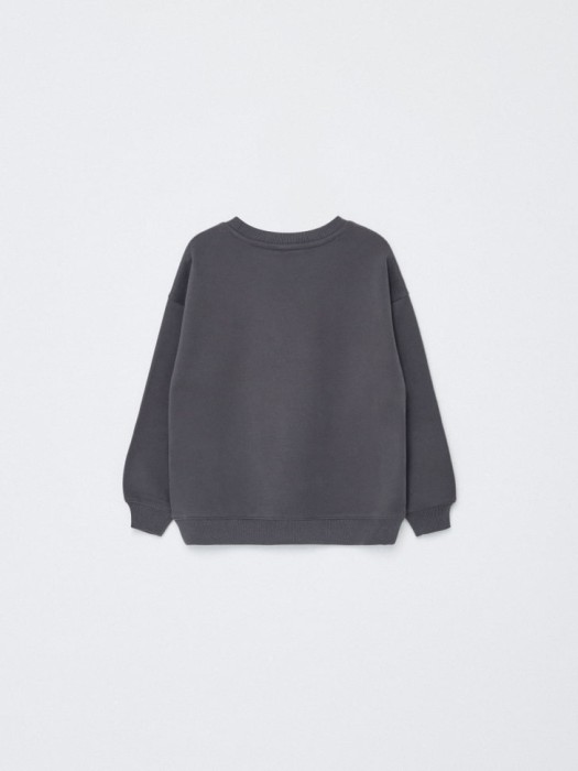 базовый свитшот оверсайз детский из россии вид сбоку