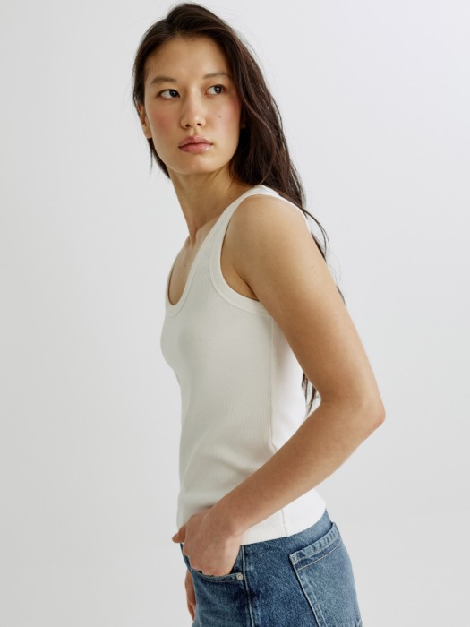 базовый топ эми в рубчик из россии вид сбоку