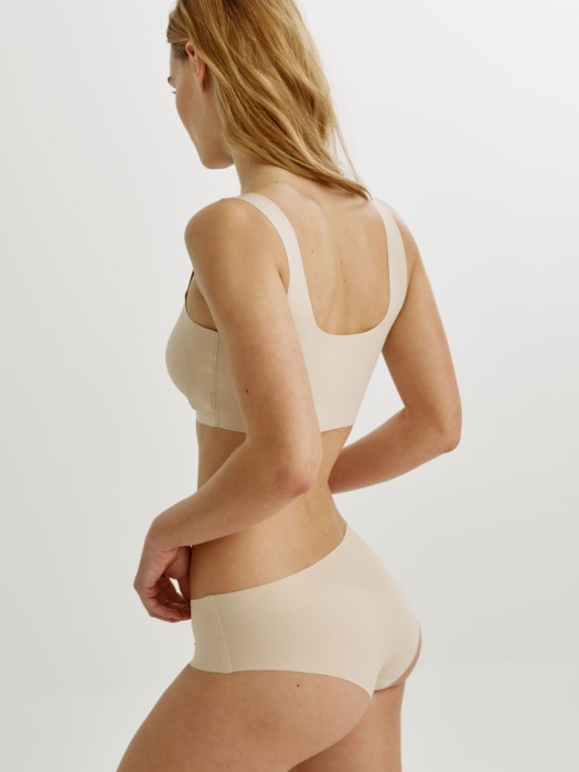 бесшовные трусы-слипы из микрофибры по цене 799 руб вид справа