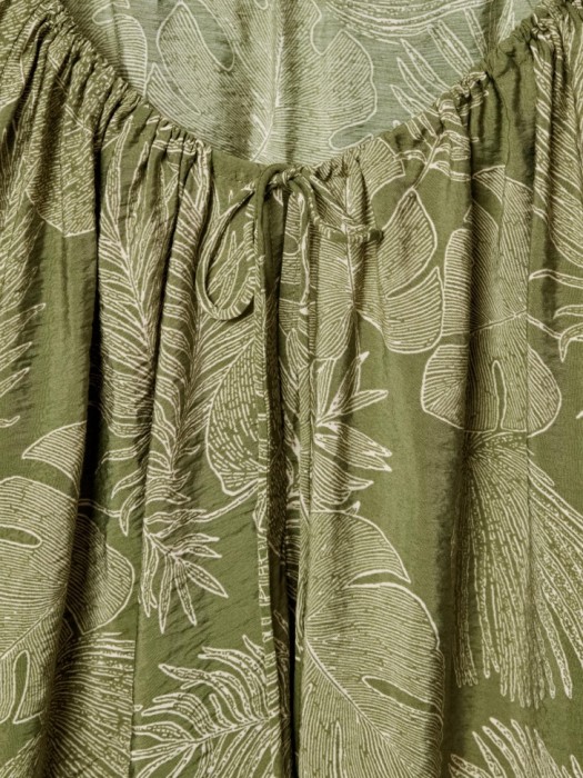 блуза оверсайз из жатой ткани от бренда sela вид слева