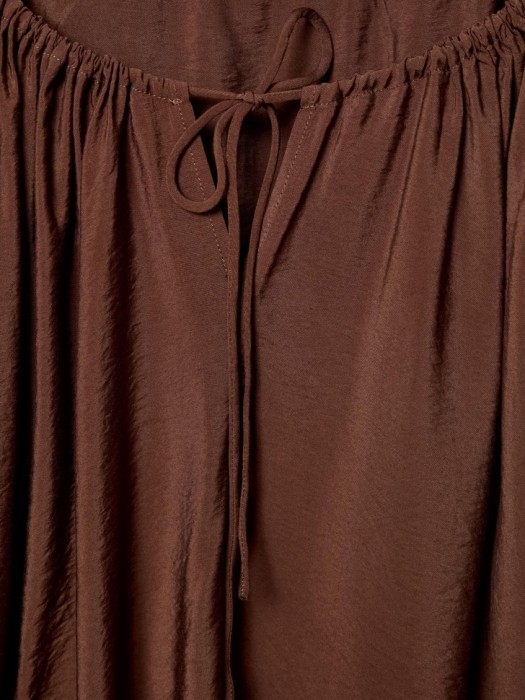 блуза оверсайз из жатой ткани от бренда sela вид слева