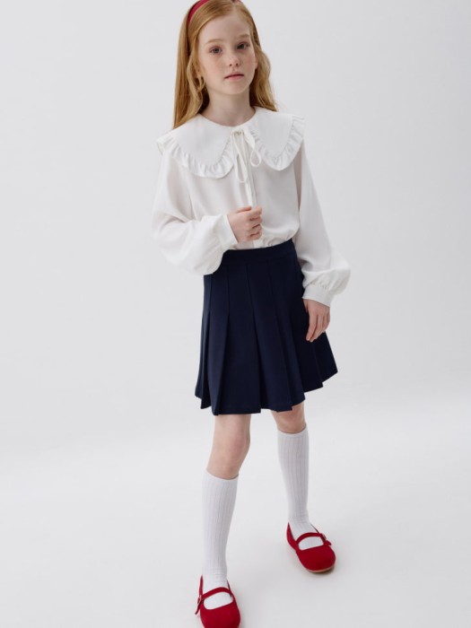 блузка из смесового модала с нарядным воротником для девочек от бренда sela вид слева